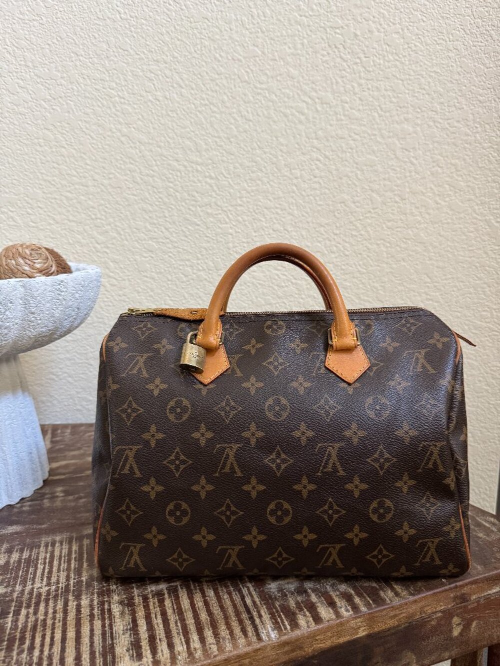 Vintage Louis Vuitton Speedy 30 Monogram Handbag 2011 Authentic + COA